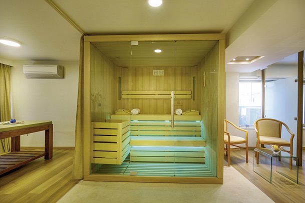 Kyma Suites Beach Hotel