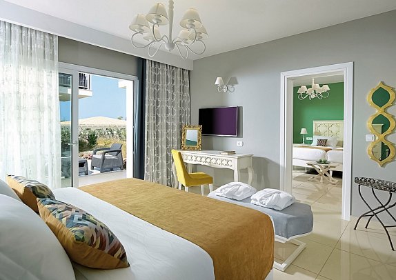 Anemos Luxury Grand Resort - Wohnbeispiel Familienzimmer Gartenblick (Zimmercodierung FBG)