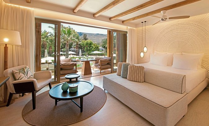 Mitsis Selection Rinela - Wohnbeispiel Juniorsuite Gartenblick (Zimmercodierung J1G)