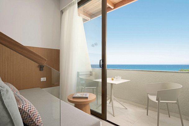 Agapi Beach Resort - Wohnbeispiel Doppelzimmer Premium Meerblick (Zimmercodierung DMM)