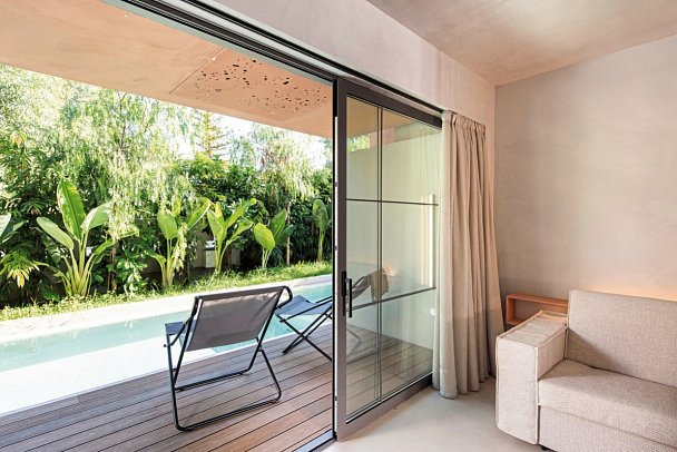 Pilot Amphora - Wohnbeispiel Suite Privatpool (Zimmercodierung WBR)