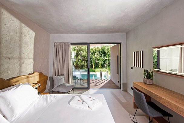 Pilot Amphora - Wohnbeispiel Doppelzimmer Privatpool (Zimmercodierung DBR)