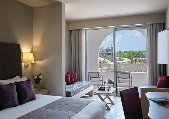 Atlantica Akti Zeus - Wohnbeispiel Familienzimmer (Zimmercodierung FB1)