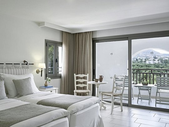Creta Maris Resort - Wohnbeispiel Doppelzimmer Bergblick (Zimmercodierung DBB)