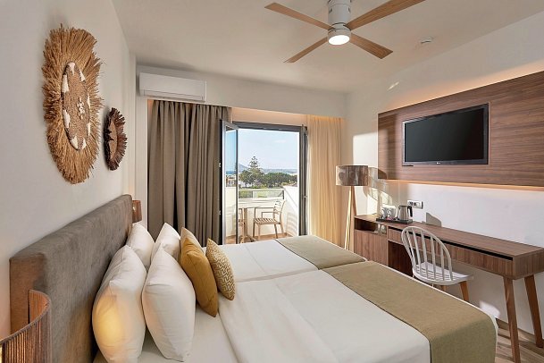 Sentido Kyknos Beach - Wohnbeispiel Doppelzimmer Superior Gartenblick (Zimmercodierung WSG)