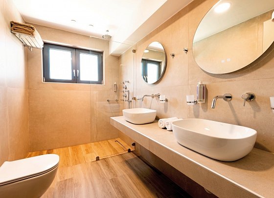 Sentido Kyknos Beach - Badbeispiel Suite Superior Swim Up Gemeinschaftspool (Zimmercodierung WSQ)