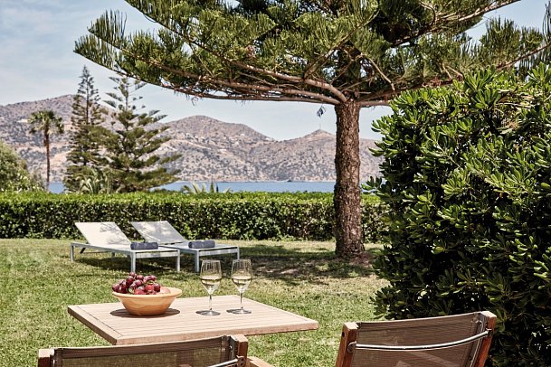 Minos Palace Hotel & Suites