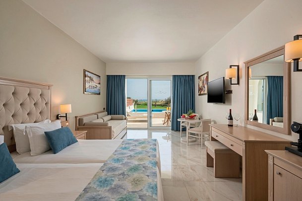 Vantaris Palace - Wohnbeispiel Juniorsuite Privatpool (Zimmercodierung J1R)