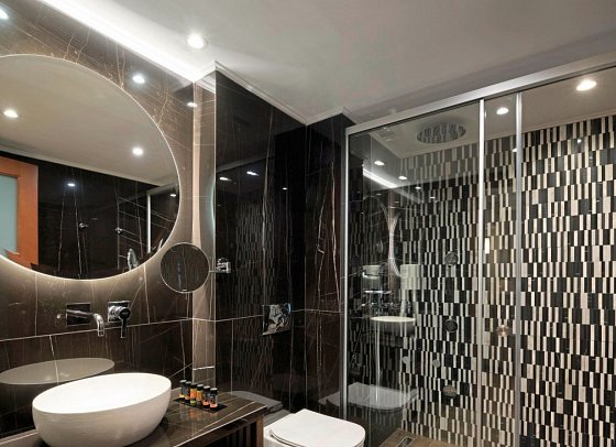 Theartemis Palace - Beispiel Bad Suite (Zimmercodierung W1N)