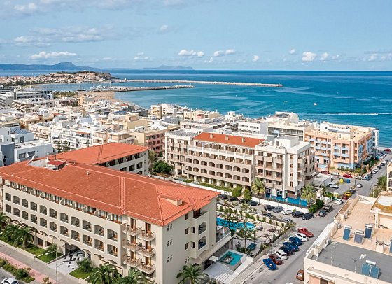 Theartemis Palace