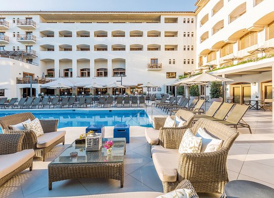 Theartemis Palace
