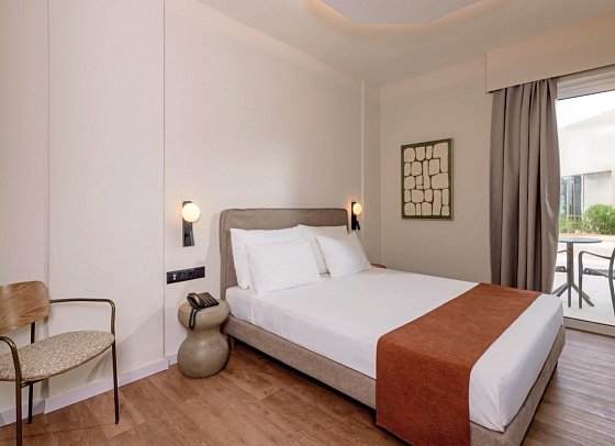 Zeus Hotels Ydoria Resort - Wohnbeispiel Familienzimmer Superior Privatpool (Zimmercodierung FSP)