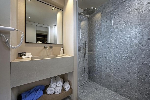 OYA Beach Resort - Modellbild Badbeispiel (Zimmercodierung BB1)