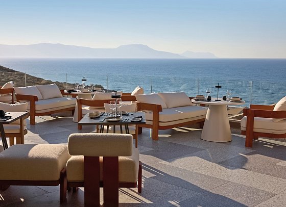 Oros Luxury Beach Resort