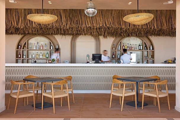 Oros Luxury Beach Resort