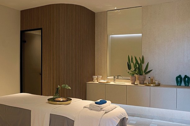 Oros Luxury Beach Resort