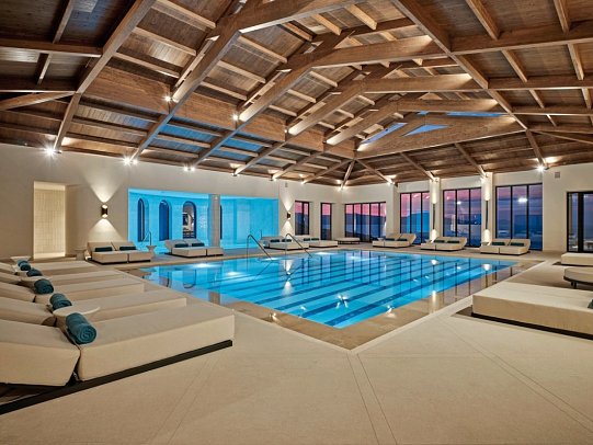 Oros Luxury Beach Resort