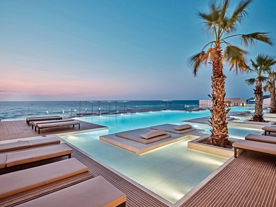 Oros Luxury Beach Resort