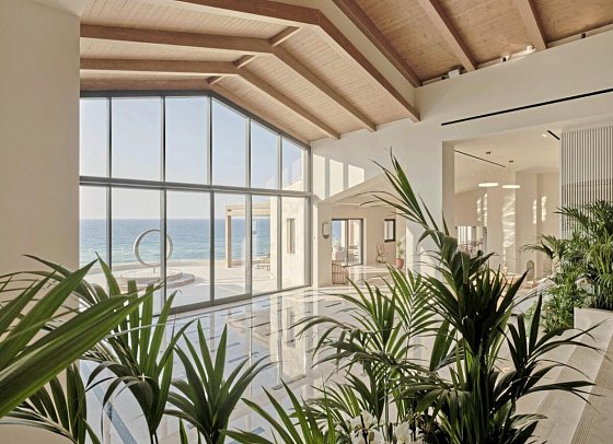 Oros Luxury Beach Resort