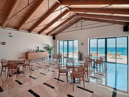 Oros Luxury Beach Resort