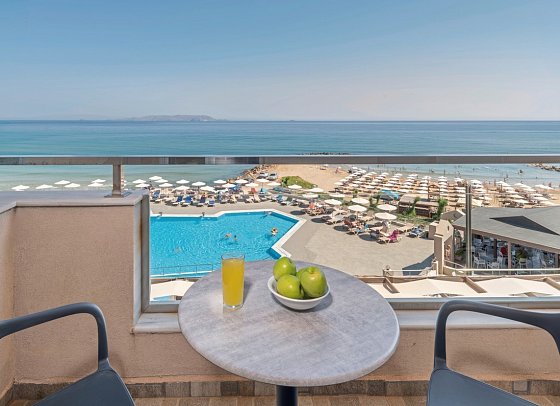Themis Beach Hotel - Wohnbeispiel Doppelzimmer Meerblick (Zimmercodierung DBM)