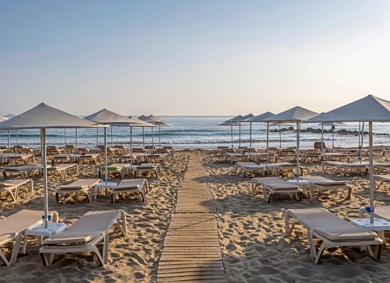 Themis Beach Hotel