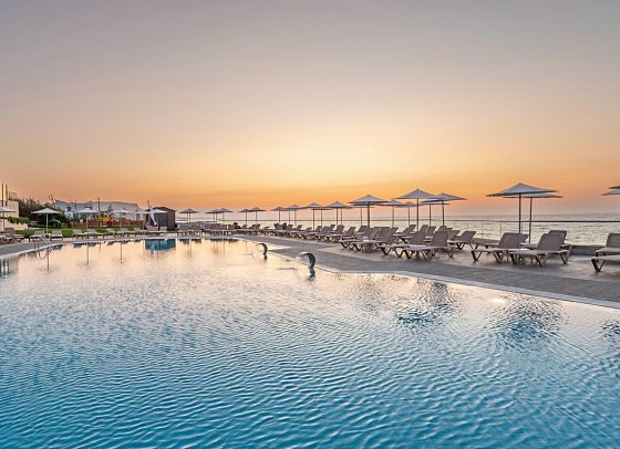 Themis Beach Hotel