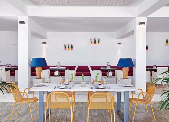 Grecotel LUX ME White