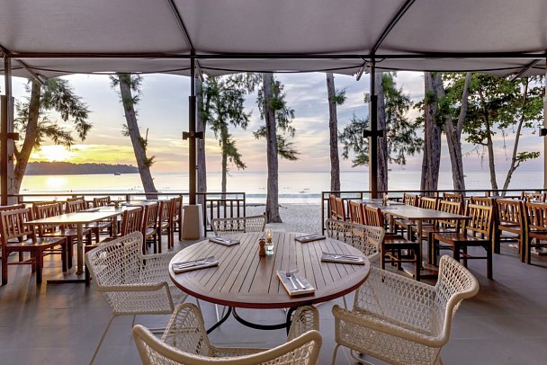 Sunwing Bangtao Beach