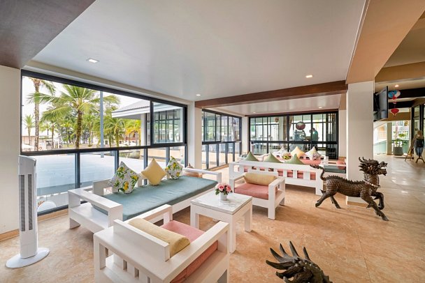 The Briza Beach Resort Khao Lak