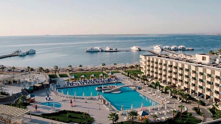 Seven Seas Jolie Bay