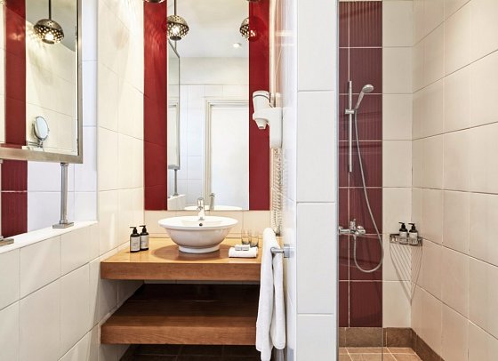 Club Paradisio El Gouna - Beispiel Bad Doppelzimmer Premium Poolblick (Zimmercodierungen ULP, DMP & DCP)