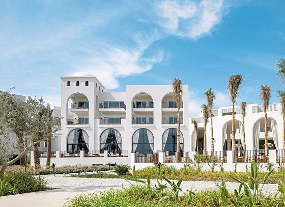 Serry Beach Resort