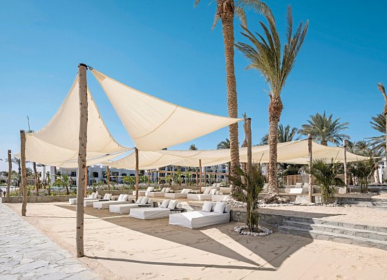 Serry Beach Resort