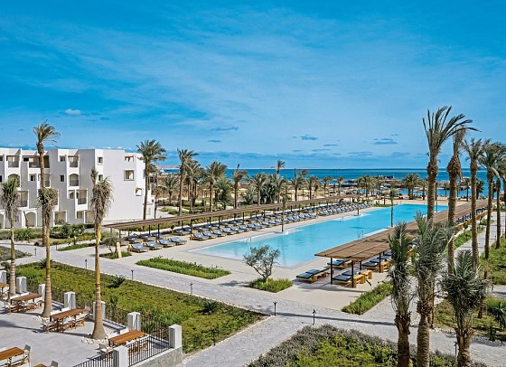 Serry Beach Resort