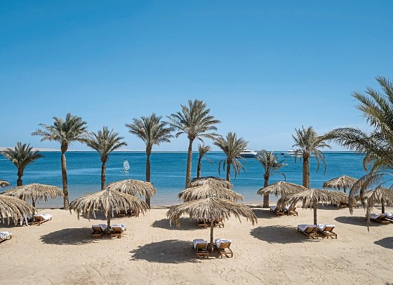 Serry Beach Resort