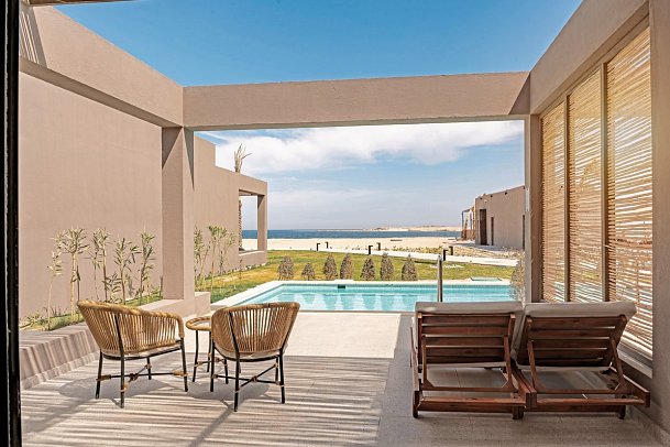 Sentido Naga Bay - Wohnbeispiel Swim Up Beachfront Meerblick (Zimmercodierungen WBQ & J9M)