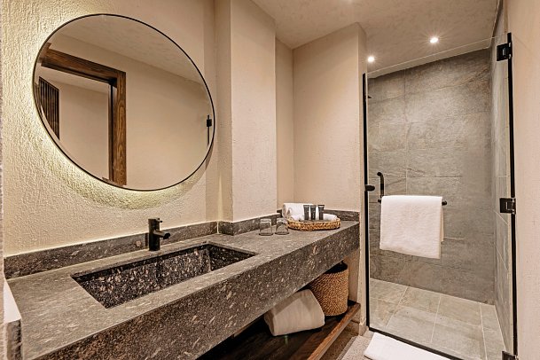 Sentido Naga Bay - Beispiel Bad Doppelzimmer Superior/Deluxe (Zimmercodierungen DSG, DDM, DS1 & DC1)