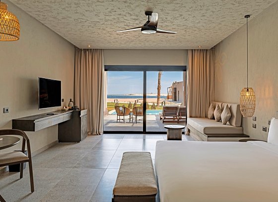 Sentido Naga Bay - Wohnbeispiel Swim Up Beachfront Meerblick (Zimmercodierung WBQ)
