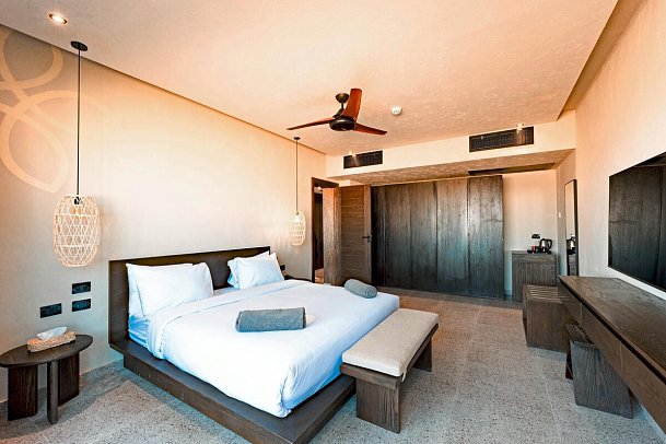 Sentido Naga Bay - Wohnbeispiel Swim Up Beachfront Meerblick (Zimmercodierungen WBQ & J9M)