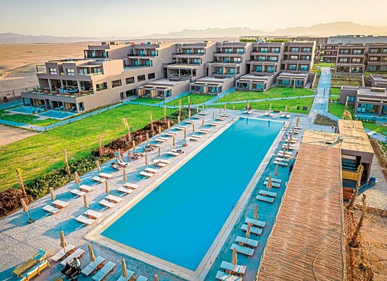 Sentido Naga Bay