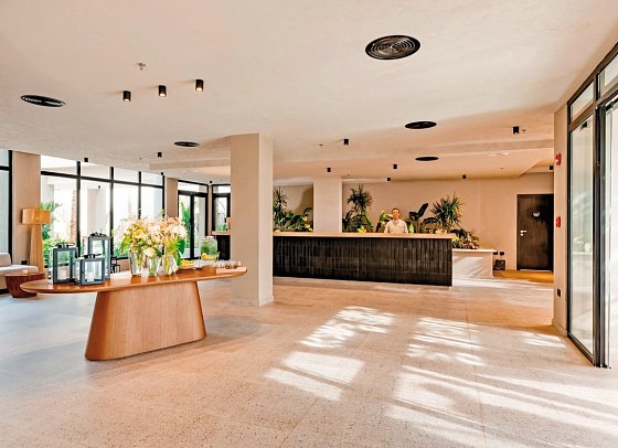 Sentido Naga Bay