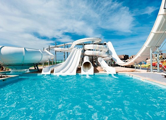 Sentido Naga Bay