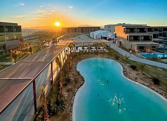 Sentido Naga Bay