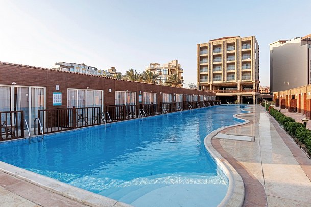 SUNRISE Solara Aqua Park Resort