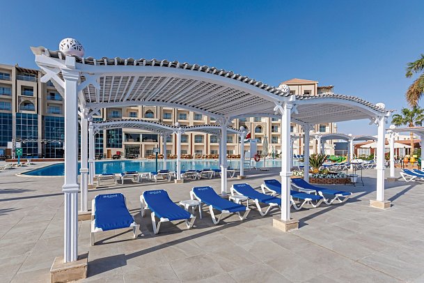 SUNRISE Alora Aqua Park Resort