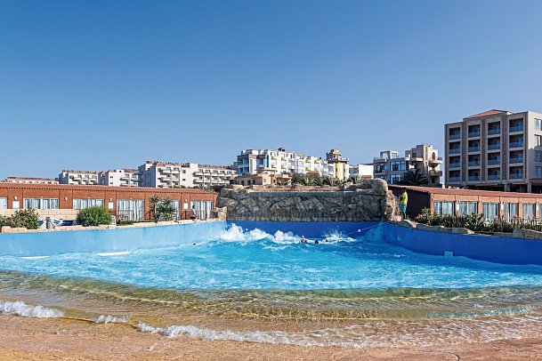 SUNRISE Alora Aqua Park Resort