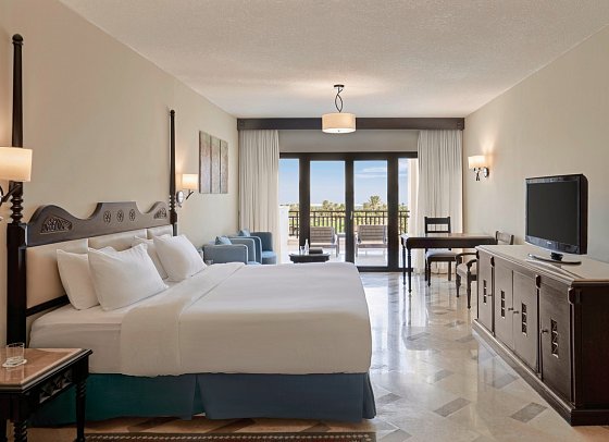 Steigenberger ALDAU Beach Hotel - Wohnbeispiel Juniorsuite Deluxe Meerblick (Zimmercodierung JDM)