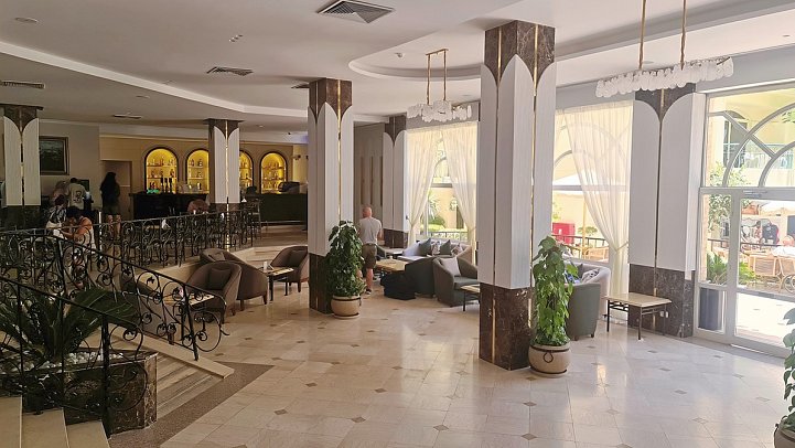 Bella Vista Resort