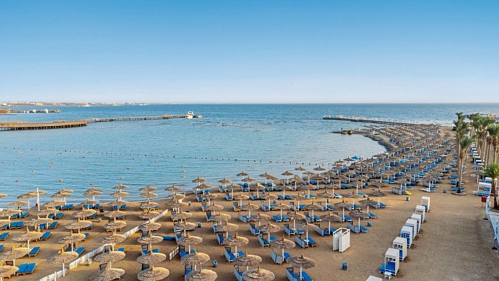 Pickalbatros Jungle Aqua Park Resort - Neverland Hurghada - Strand am Pickalbatros Dana Beach